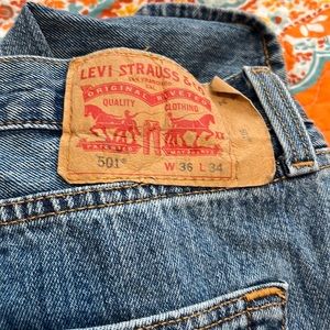 Excellent condition Levi 501 Button Fly Jeans